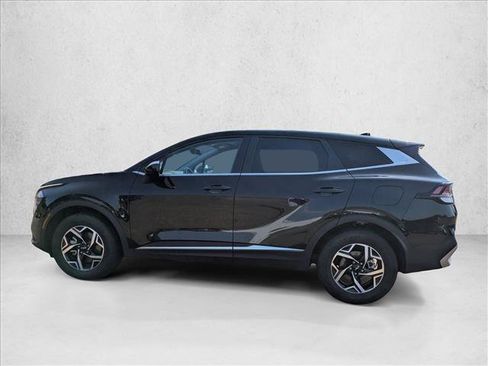 Used 2025 Kia Sportage LX AWD/4WD image 8