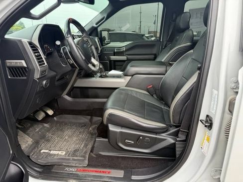 Used 2017 Ford F150 Raptor w/ Equipment Group 802A Luxury AWD/4WD image 2