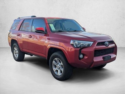 Used 2019 Toyota 4Runner SR5 image 3