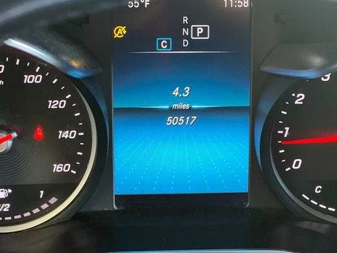 Used 2022 Mercedes-Benz GLC 300 image 30