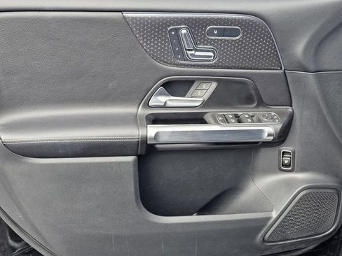 Used 2024 Mercedes-Benz GLB 250 image 14