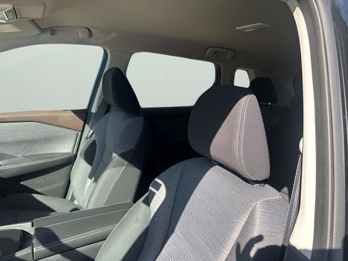 Used 2021 Nissan Rogue S image 26