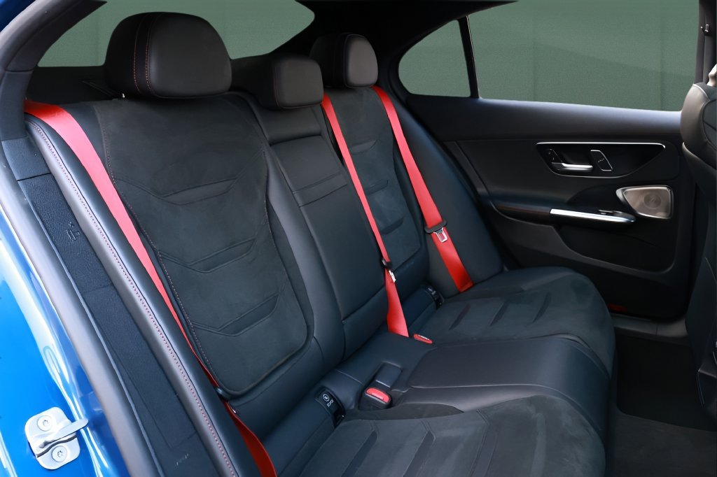 Used 2023 Mercedes-Benz C 43 AMG 4MATIC Sedan image 29