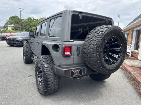 Used 2021 Jeep Wrangler Unlimited Sport AWD/4WD image 13