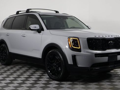 Used 2021 Kia Telluride EX w/ EX Premium Package AWD/4WD image 3