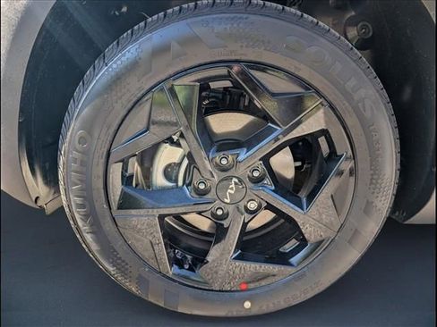 New 2026 Kia Seltos EX image 16