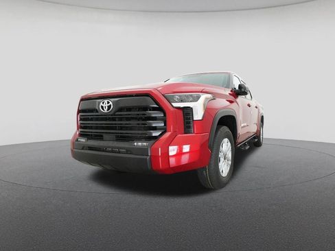 New 2026 Toyota Tundra SR5 AWD/4WD image 32