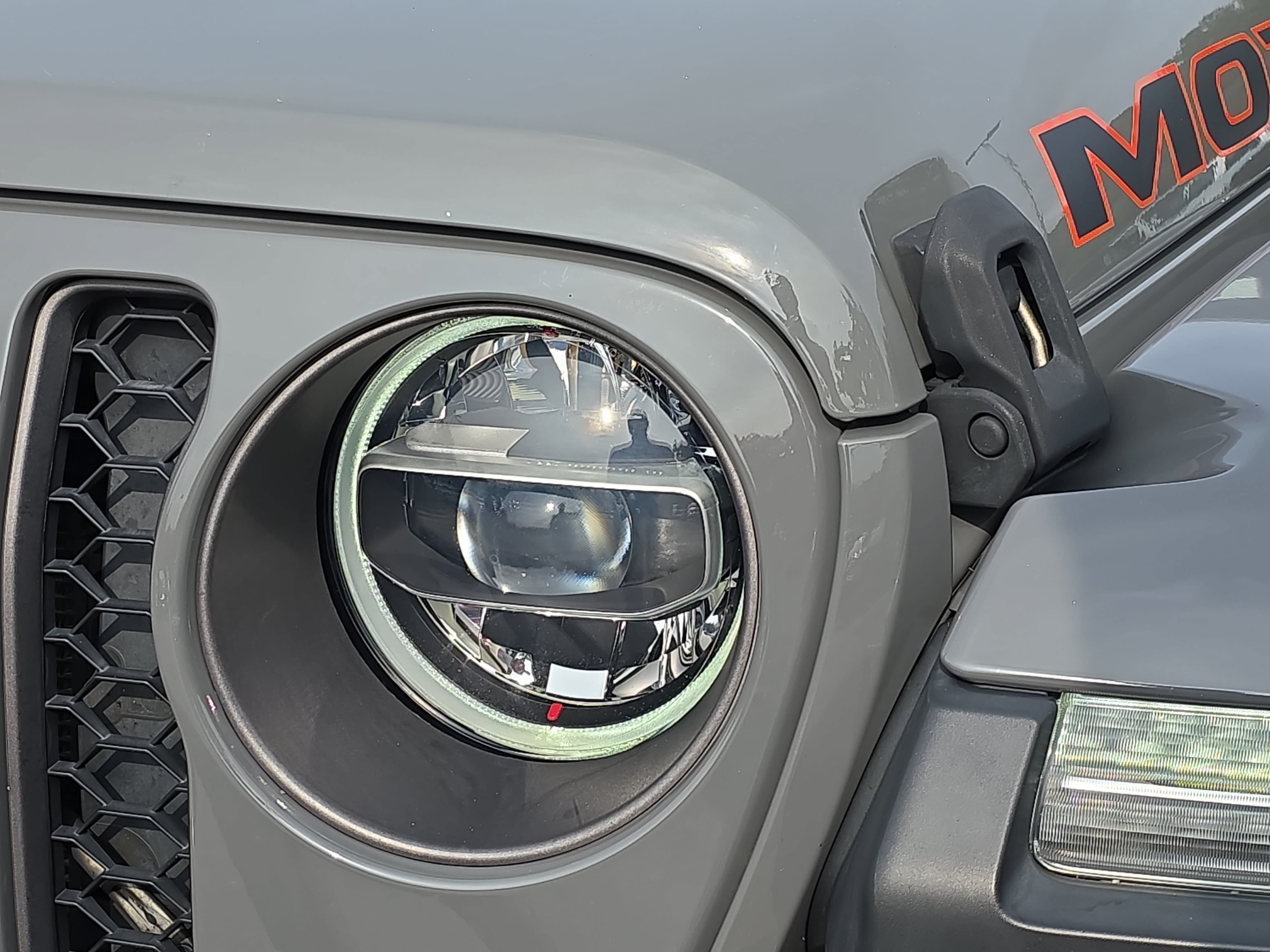Used 2021 Jeep Gladiator Mojave AWD/4WD image 28