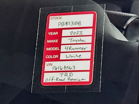 Used 2023 Toyota 4Runner TRD Off-Road Premium w/ Moonroof Package AWD/4WD image 26