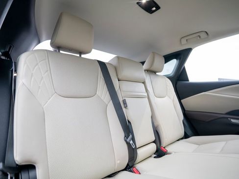 Used 2024 Lexus RX 350h w/ Accessory Package (K3) image 39