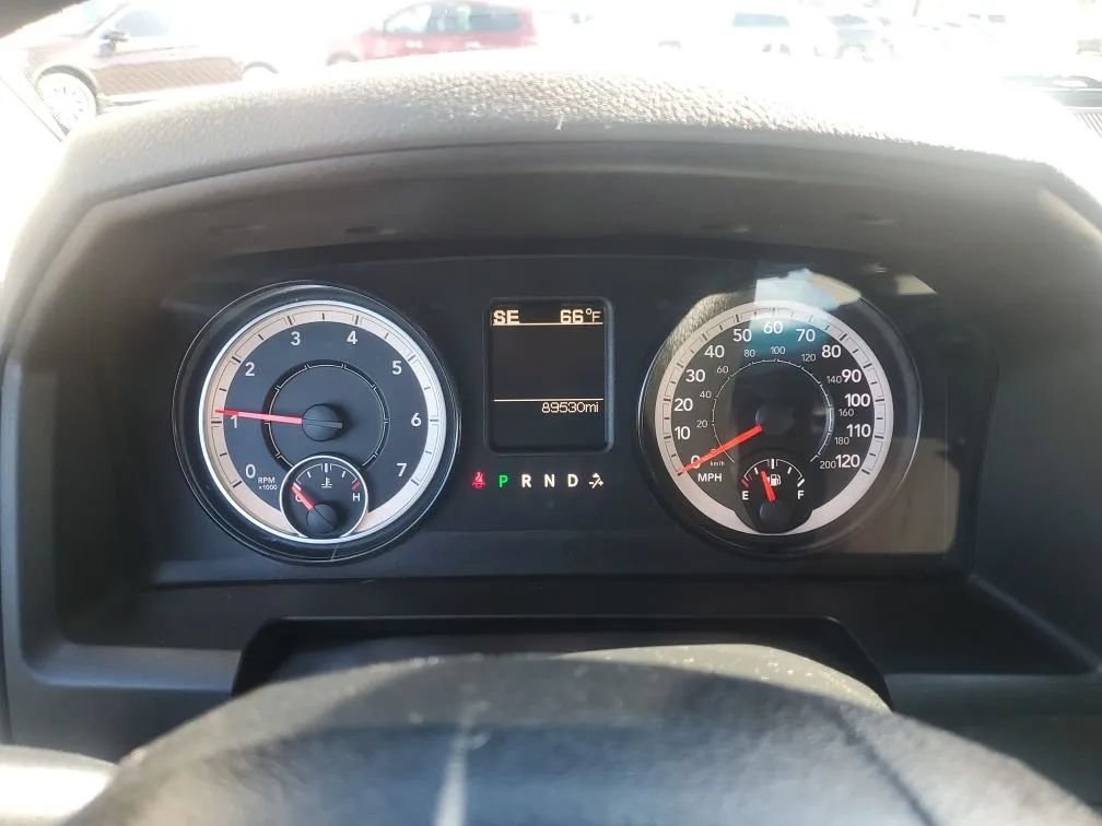 Used 2017 RAM 1500 Classic SLT AWD/4WD image 12