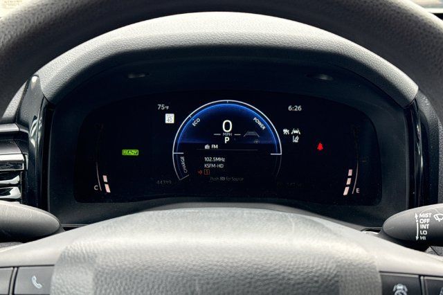 Used 2025 Toyota Camry LE FWD image 31