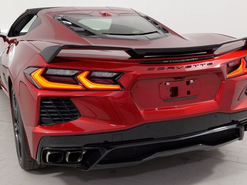 Used 2021 Chevrolet Corvette Stingray w/ Z51 Performance Package image 29