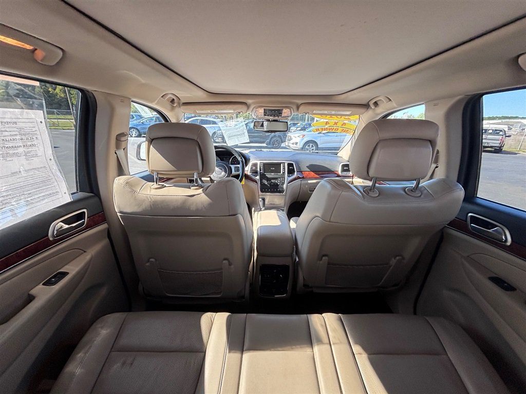 Used 2013 Jeep Grand Cherokee Limited w/ Luxury Group II AWD/4WD image 18