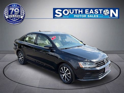 Used 2018 Volkswagen Jetta SE FWD image 2