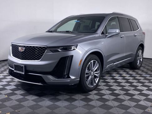 New 2025 Cadillac XT6 Premium Luxury w/ Technology Package FWD image 19