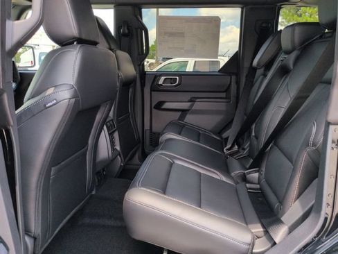 New 2026 Ford Bronco Outer Banks AWD/4WD image 13