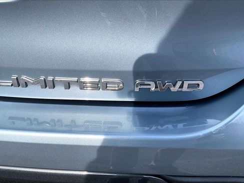 Used 2020 Toyota Highlander Limited image 8