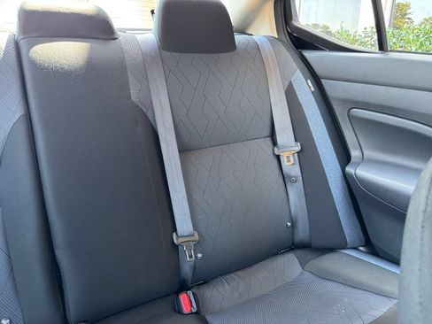 Used 2025 Nissan Versa SV FWD image 30