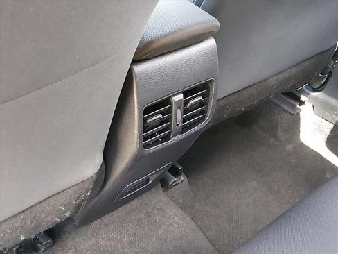 Used 2023 Toyota Corolla Cross LE FWD image 14