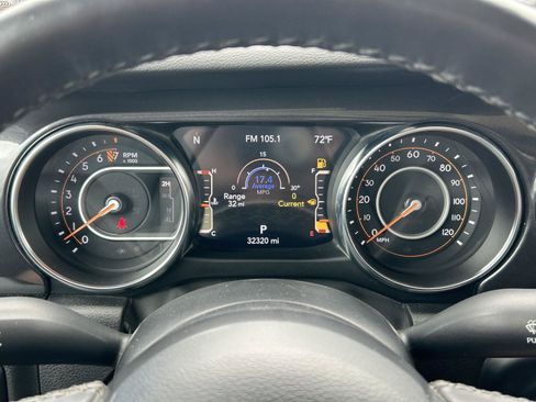 Used 2022 Jeep Gladiator Sport AWD/4WD image 14