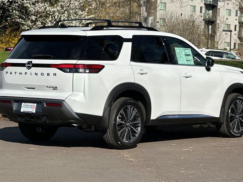 New 2026 Nissan Pathfinder Platinum image 2