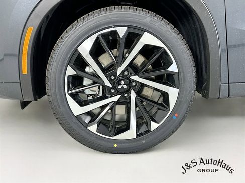 Used 2024 Mitsubishi Outlander SEL image 37