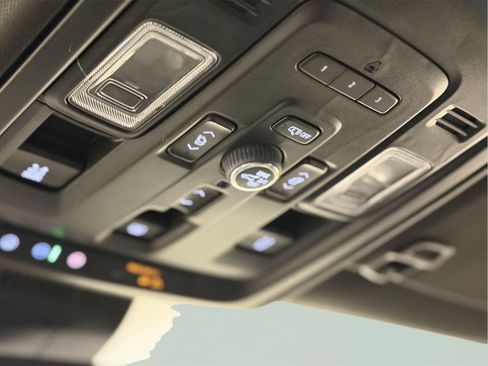 Certified 2023 GMC Yukon Denali AWD/4WD image 54