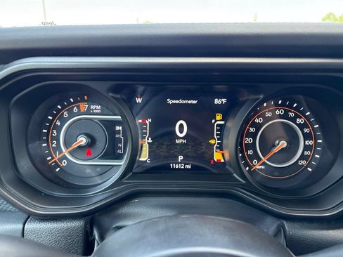 Used 2026 Jeep Gladiator Mojave AWD/4WD image 16