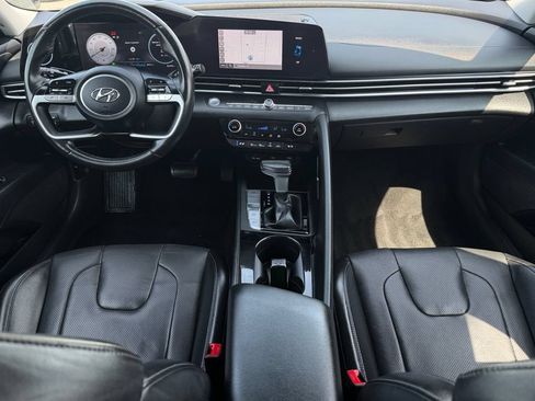 Used 2023 Hyundai Elantra Limited FWD image 17