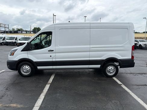 Used 2023 Ford Transit 250 Medium Roof AWD image 6