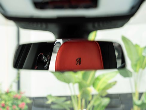 Certified 2023 Rolls-Royce Cullinan w/ Dark Exterior Package image 29