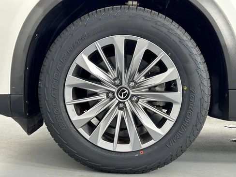 Used 2024 MAZDA CX-90 Plug-In Hybrid w/ Preferred AWD/4WD image 39