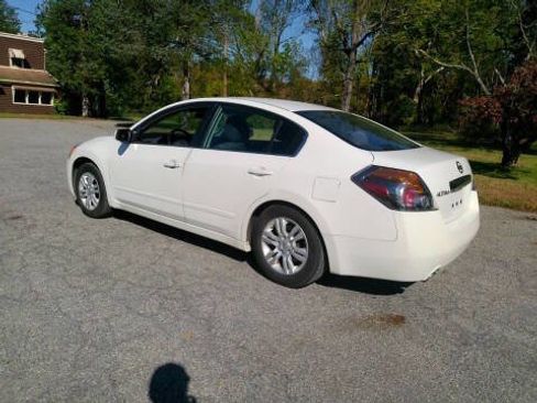 Used 2010 Hyundai Sonata GLS image 9