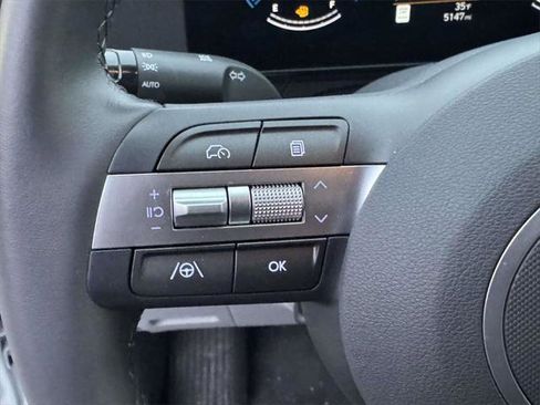 Used 2025 Hyundai Kona SEL image 22
