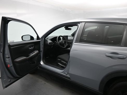 Used 2024 Honda HR-V Sport image 8