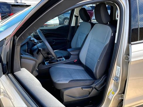 Used 2018 Ford Escape S image 8