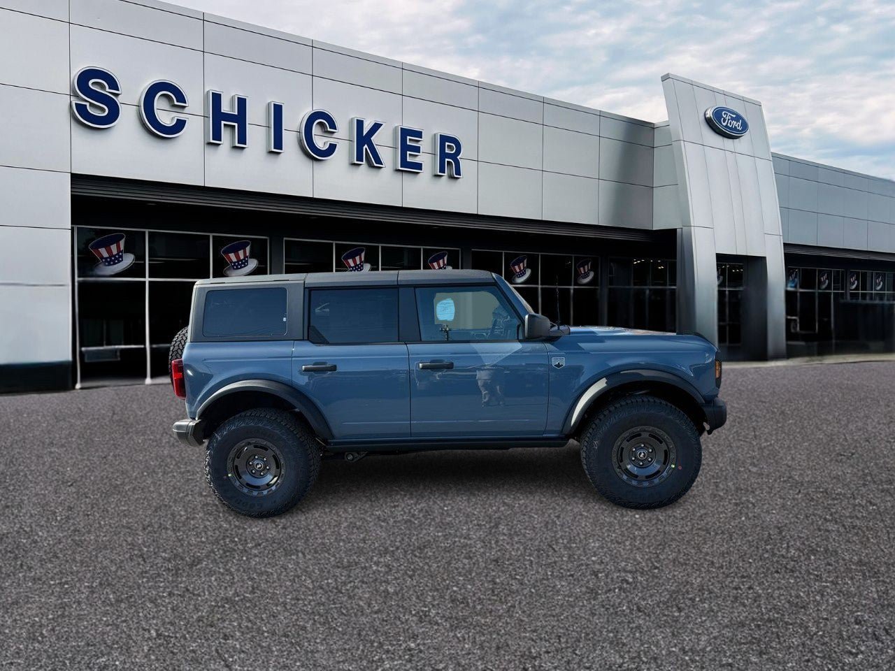 Used 2025 Ford Bronco Big Bend w/ Black Diamond Package AWD/4WD image 2