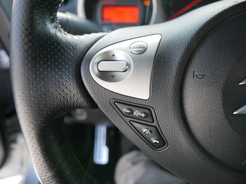 Used 2017 Nissan 370Z Coupe image 22