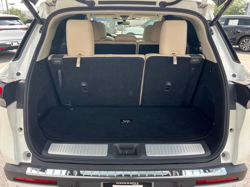 Used 2023 INFINITI QX60 Luxe w/ Cargo Package FWD image 19