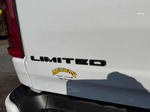 New 2025 RAM 1500 Limited image 17