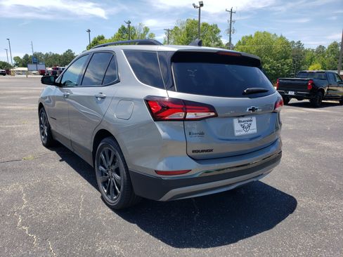 Used 2023 Chevrolet Equinox RS w/ RS Leather Package FWD image 4