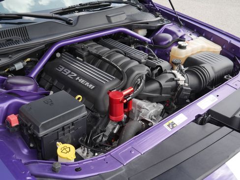 Used 2014 Dodge Challenger SRT8 RWD image 28