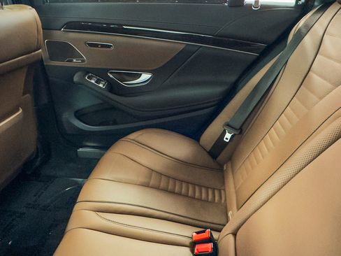 Used 2020 Mercedes-Benz S 560 Sedan image 58