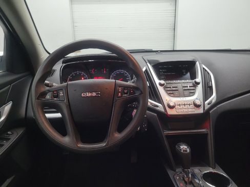 Used 2017 GMC Terrain SLE FWD image 22