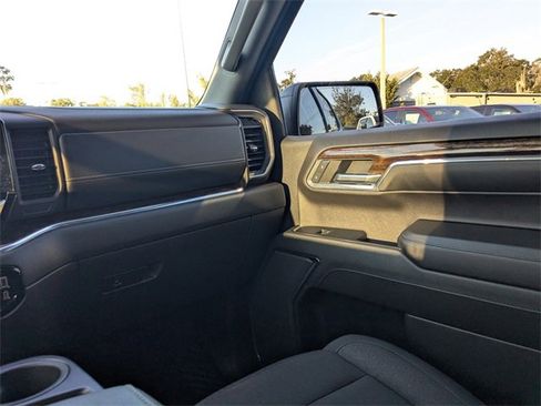 Used 2024 GMC Sierra 1500 Elevation image 15