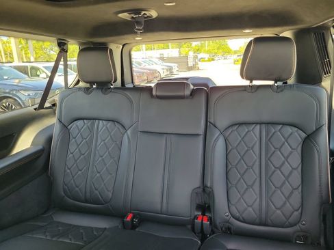 Used 2024 Jeep Grand Wagoneer L Series III AWD/4WD image 13