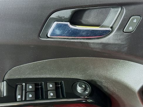 Used 2019 Chevrolet Sonic LT w/ Convenience Package image 23