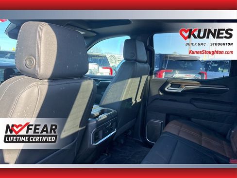 Used 2025 Chevrolet Silverado 1500 High Country image 18