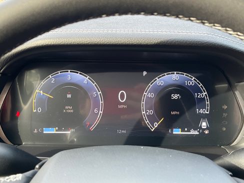 New 2025 Jeep Grand Cherokee Limited w/ Black Appearance Package image 18